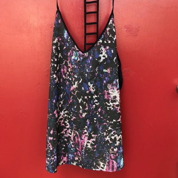 Lululemon Athletica Top - Picture 1 of 4